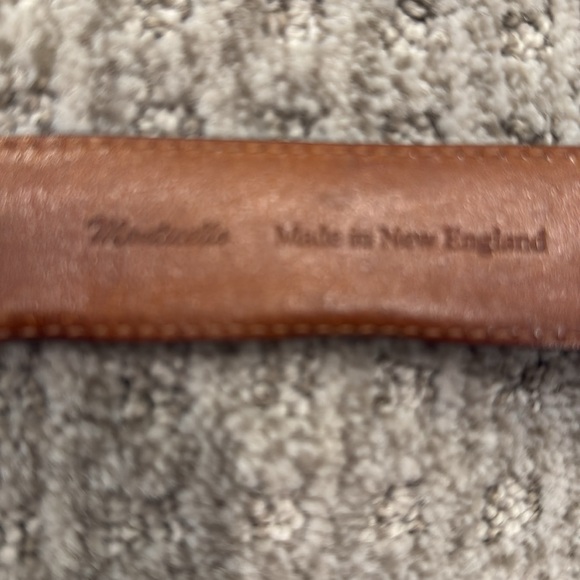 Men’s Brown leather belt. Nordstrom Monticello size 32/80 Polished gold buckle - Picture 5 of 6